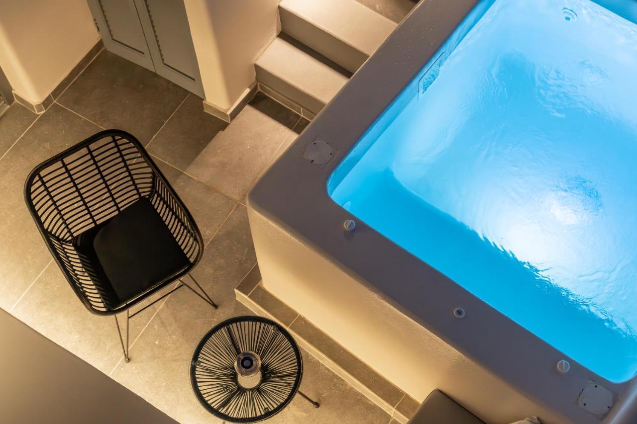 Alaya Suites 피르고스 외부 사진