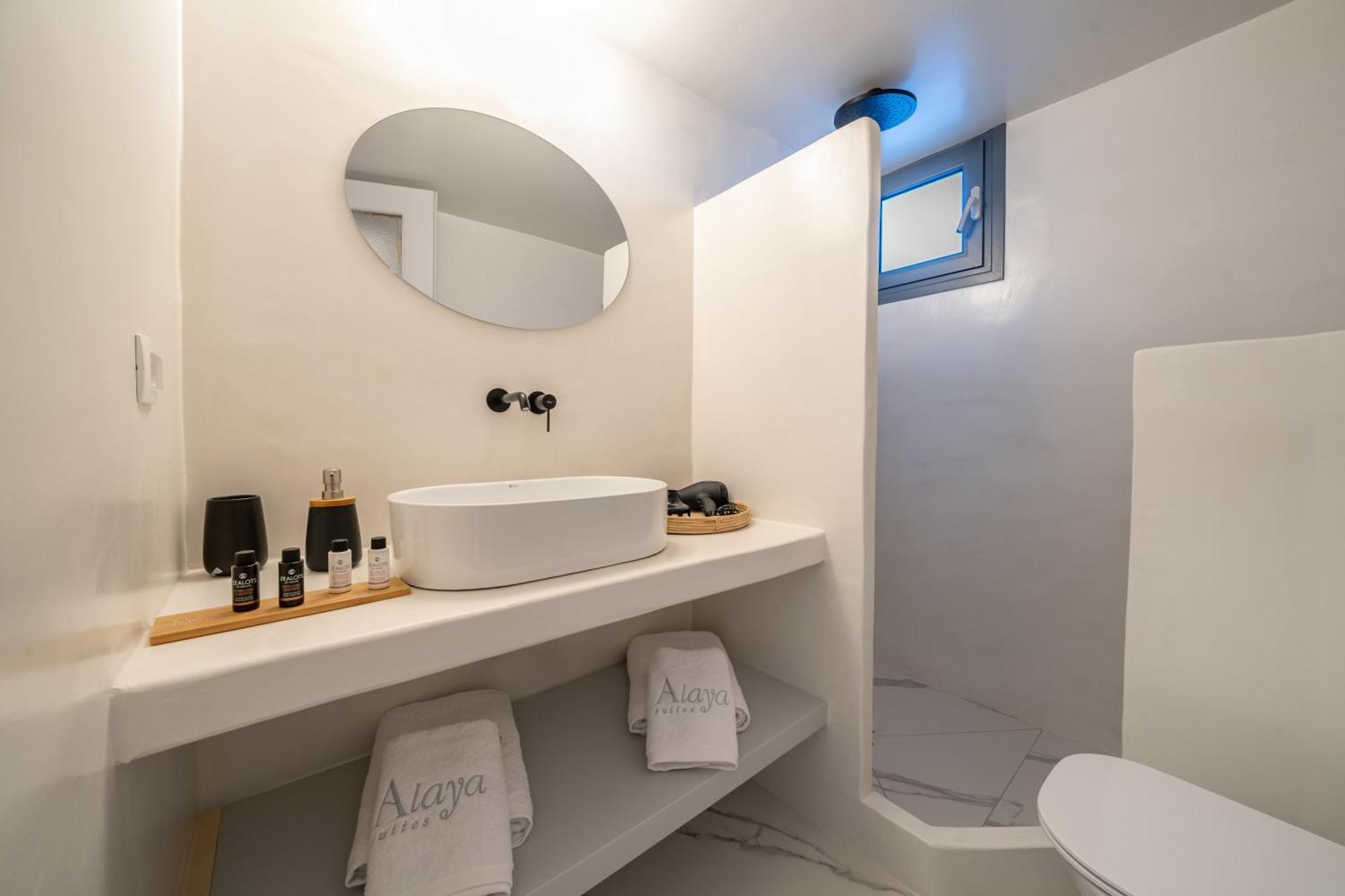 Alaya Suites 피르고스 외부 사진